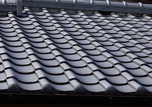 瓦の補修・差し替え｜大平の対応可能な屋根工事メニュー